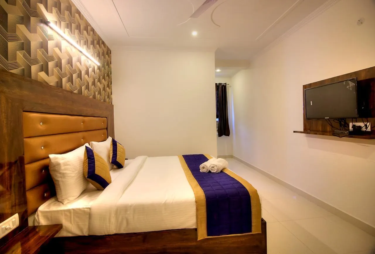Airport Hotel Ark Of Avalon Нью-Дели